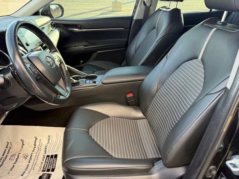 Used 2023 Toyota Camry SE image 16