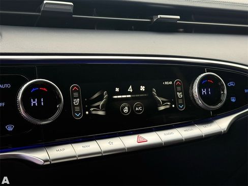 Used 2022 Genesis GV70 3.5T Sport w/ Sport Advanced Package image 22