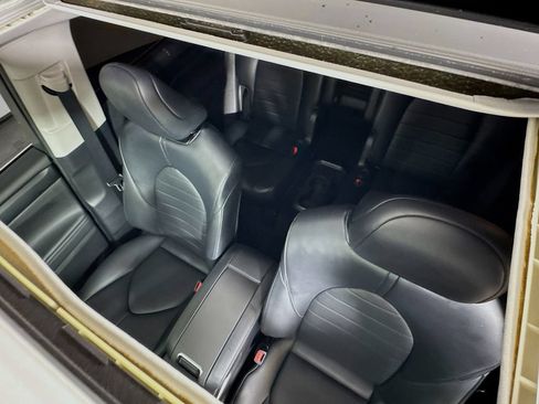 Used 2023 Toyota Highlander XLE FWD image 27