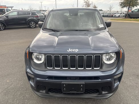 Certified 2023 Jeep Renegade Latitude image 3