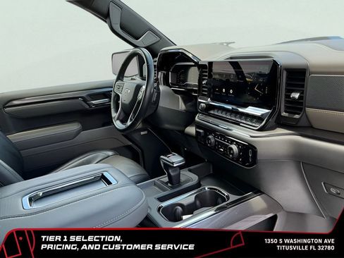 Used 2022 Chevrolet Silverado 1500 ZR2 w/ Technology Package AWD/4WD image 21