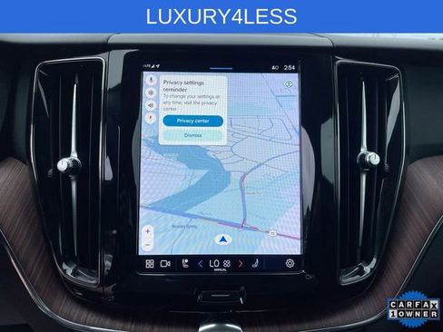 Used 2023 Volvo XC60 B5 Plus image 17