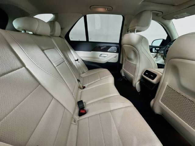 Used 2022 Mercedes-Benz GLE 350 w/ AMG Line Exterior image 23