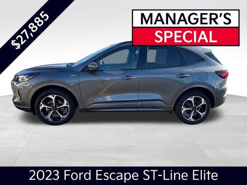 Used 2023 Ford Escape ST-Line Elite w/ Premium Technology Package image 2