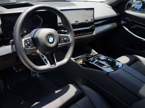 Used 2026 BMW 530i w/ M Sport Package RWD image 12