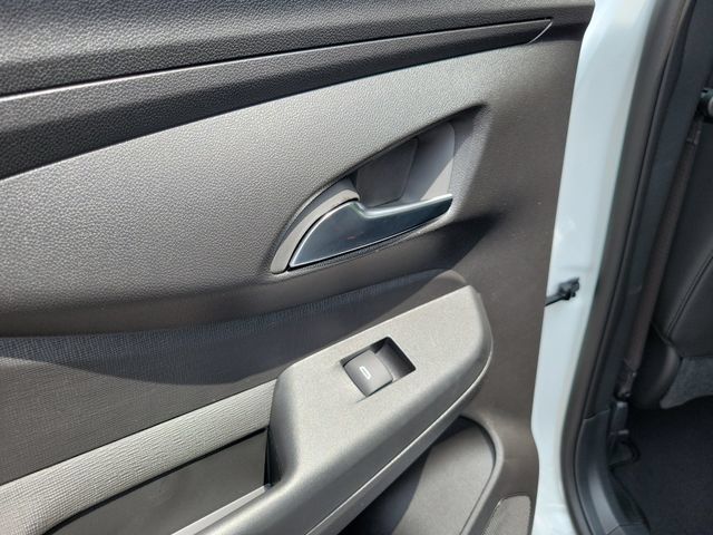 New 2026 Buick Envista Sport Touring w/ Convenience I Package FWD image 11