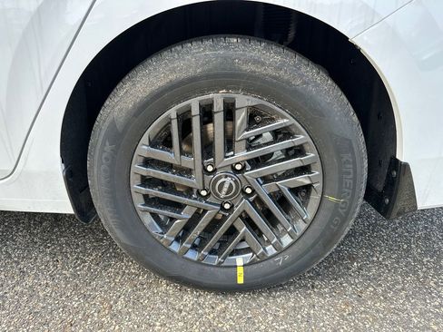 Used 2026 Nissan Sentra SV w/ Floor Mat Package image 17