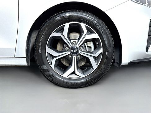 Used 2020 Kia Forte LXS FWD image 38