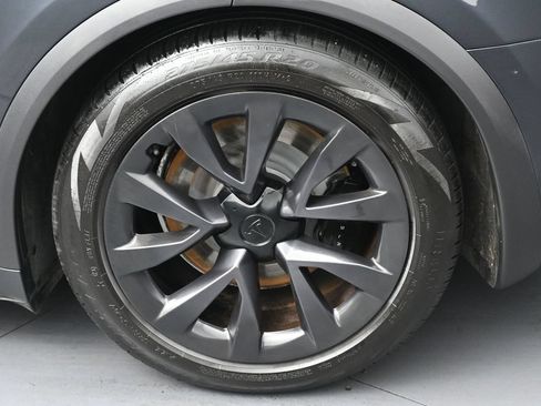 Used 2024 Tesla Model X AWD/4WD image 37