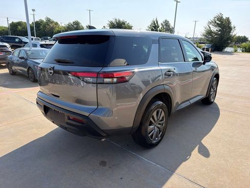 Used 2026 Nissan Pathfinder S AWD/4WD image 5