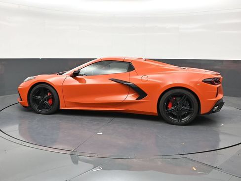 Used 2026 Chevrolet Corvette Stingray Convertible w/ 1LT RWD image 2