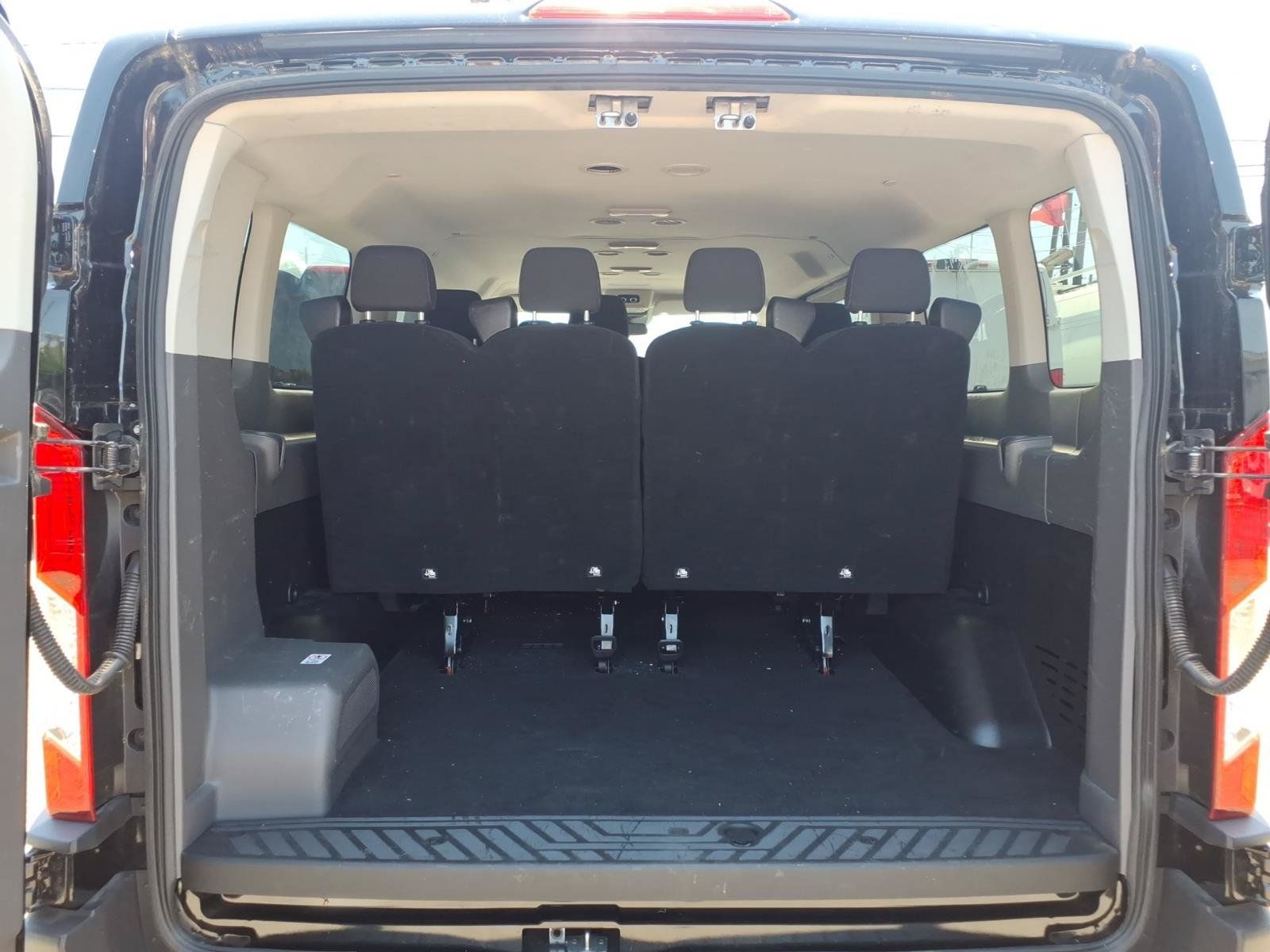Used 2023 Ford Transit 350 XLT RWD image 15