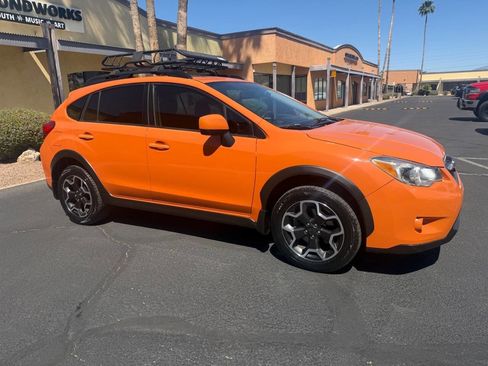 Used 2014 Subaru Crosstrek 2.0i Premium w/ Moonroof Package AWD/4WD image 12