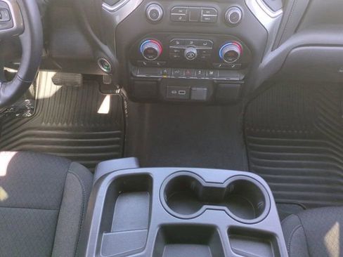 Used 2022 Chevrolet Silverado 1500 RST image 18