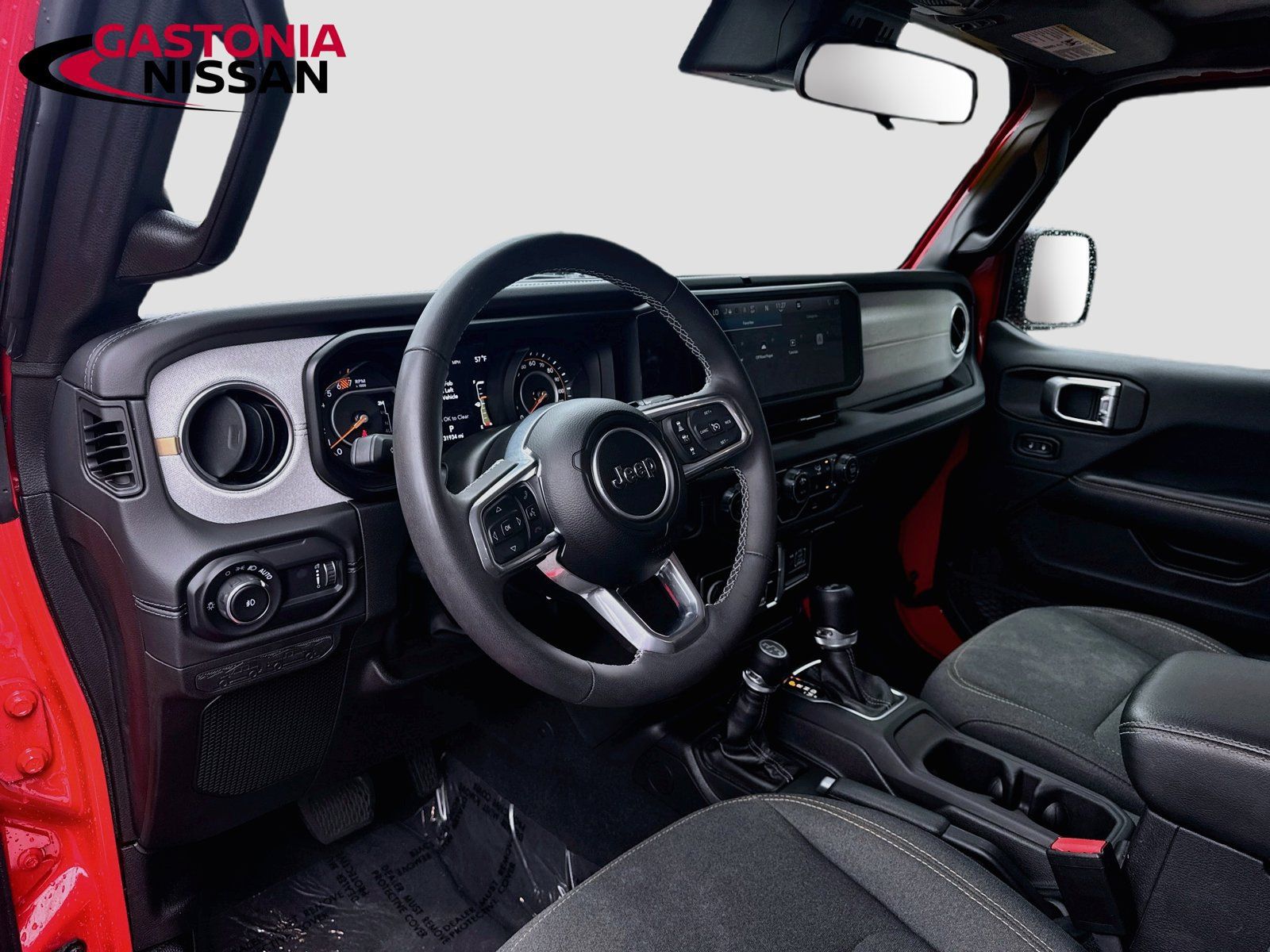 Used 2025 Jeep Wrangler Unlimited Sahara AWD/4WD image 11