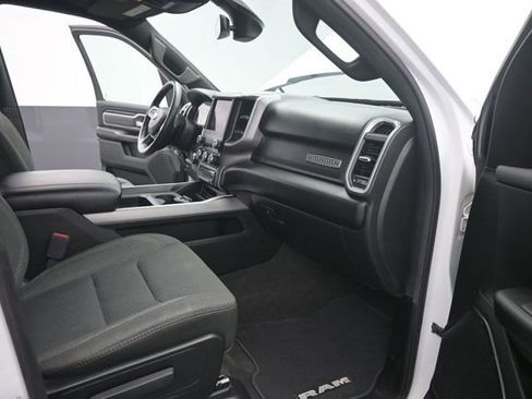 Used 2020 RAM 1500 Big Horn AWD/4WD image 17