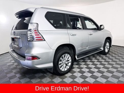 Used 2017 Lexus GX 460 Premium AWD/4WD image 23