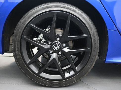 Used 2024 Honda Civic Sport image 11