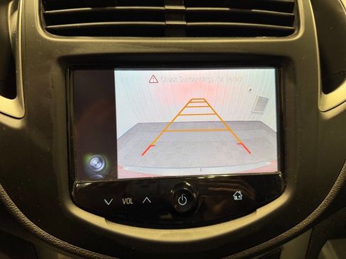 Used 2016 Chevrolet Trax LT w/ LT Sun and Sound Package image 30