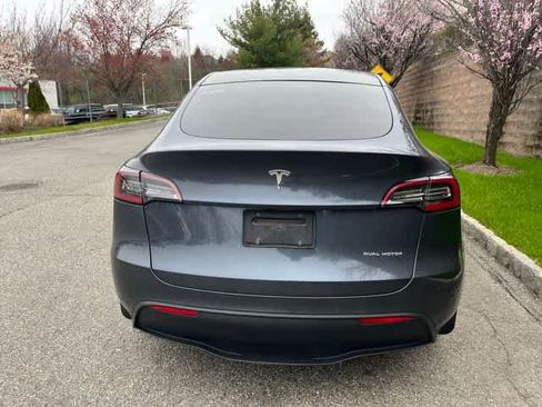Used 2020 Tesla Model Y Long Range image 5