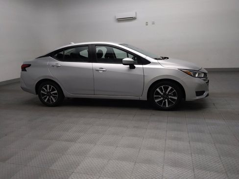 Used 2024 Nissan Versa SV image 11