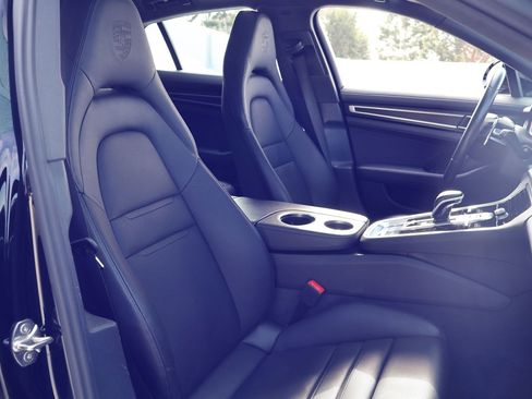 Certified 2023 Porsche Panamera 4 Platinum Edition image 25