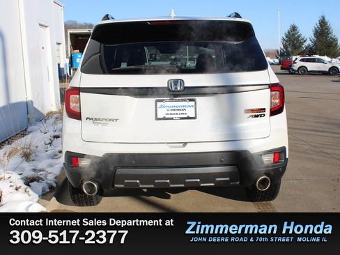 Certified 2022 Honda Passport TrailSport image 5