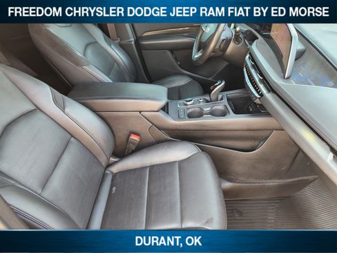 Used 2024 Cadillac XT4 Sport FWD image 9