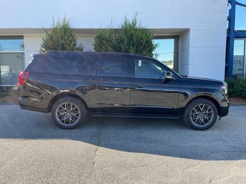 New 2026 Ford Expedition Max Platinum w/ Stealth Appearance Package AWD/4WD image 5