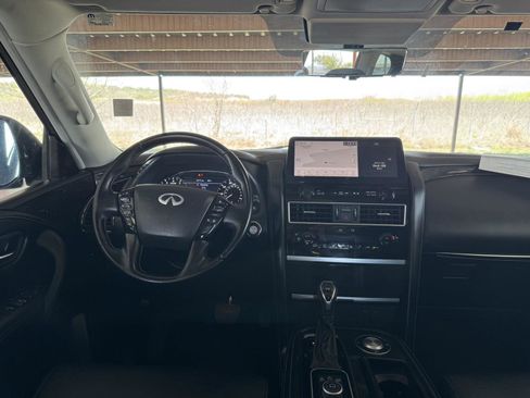 Used 2024 INFINITI QX80 Luxe image 22