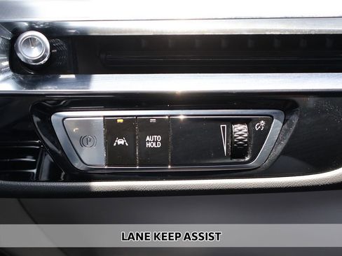 Used 2024 Cadillac Lyriq Sport RWD image 8