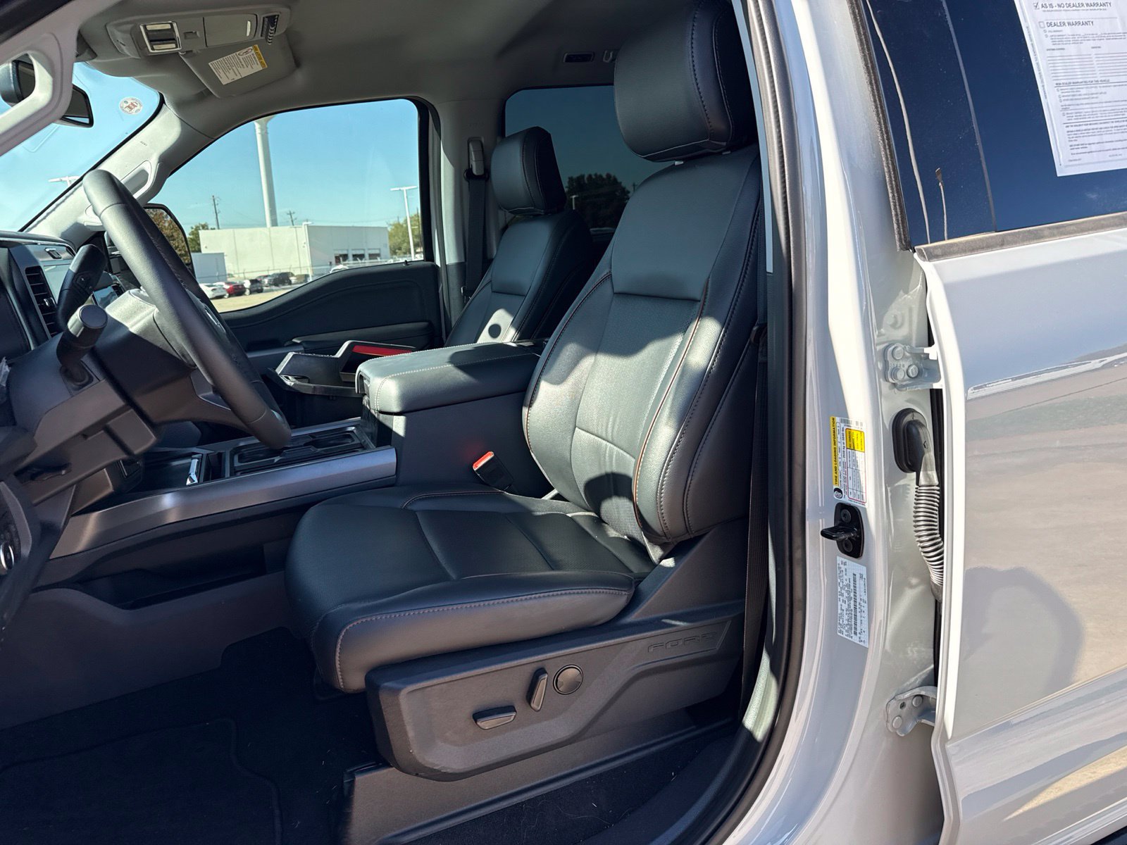 Used 2026 Ford F350 Lariat w/ Lariat Premium Package AWD/4WD image 15