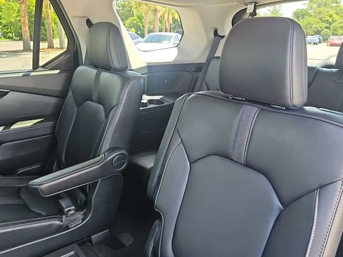 Used 2024 Honda Pilot EX-L image 25