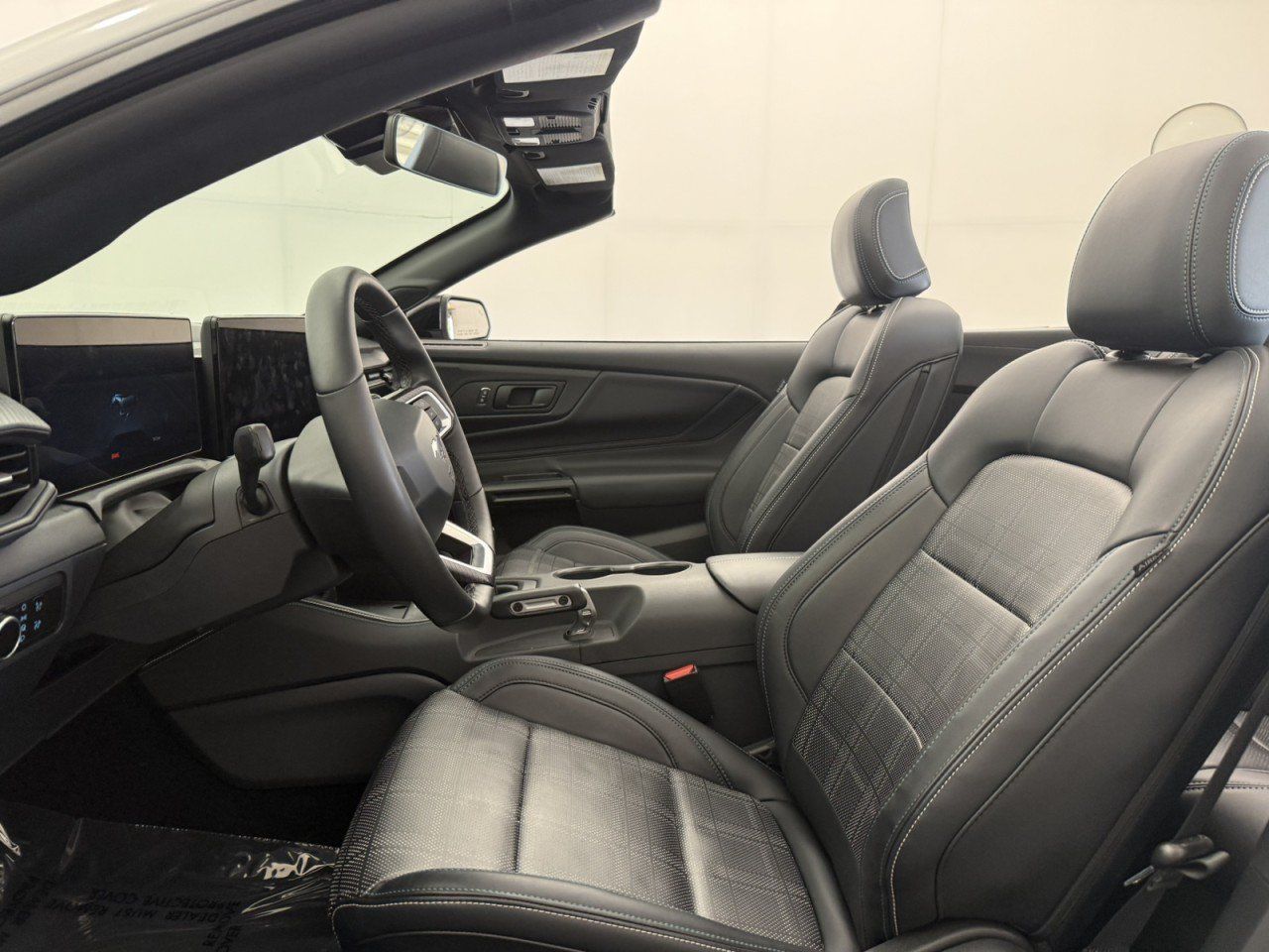 Used 2026 Ford Mustang GT Premium w/ GT Performance Package RWD image 21