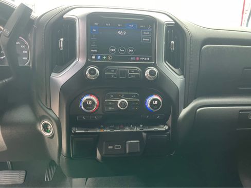 Used 2020 GMC Sierra 1500 SLE w/ SLE Value Package AWD/4WD image 16