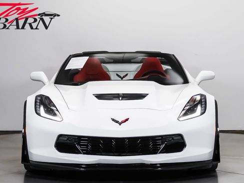 Used 2016 Chevrolet Corvette Z06 w/ 3LZ Preferred Equipment Group RWD image 8