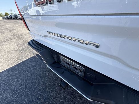 Certified 2022 GMC Sierra 1500 SLT w/ SLT Convenience Package image 39
