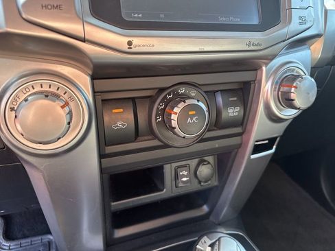 Used 2015 Toyota 4Runner SR5 image 36