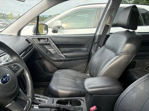 Used 2018 Subaru Forester 2.5i Touring w/ Popular Package #2 AWD/4WD image 8