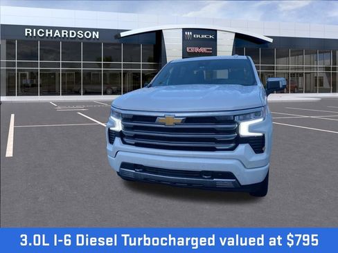 Used 2024 Chevrolet Silverado 1500 High Country image 5
