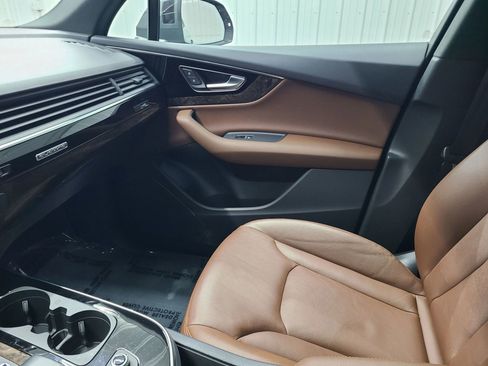 Used 2019 Audi Q7 3.0T Premium w/ Convenience Package image 24