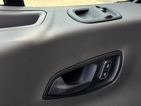 New 2026 Ford Transit 250 148 Medium Roof image 12