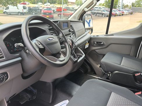 Used 2025 Ford Transit 250 Low Roof w/ Exterior Upgrade Package RWD image 12