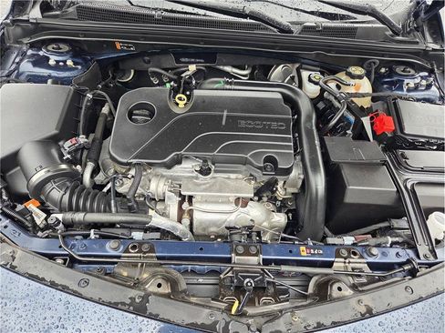 Used 2022 Chevrolet Malibu LT FWD image 31