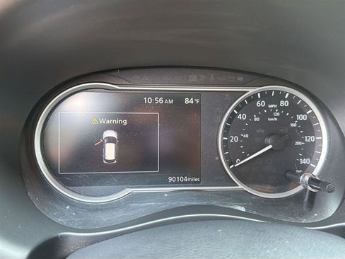 Used 2019 Nissan Kicks SV FWD image 7