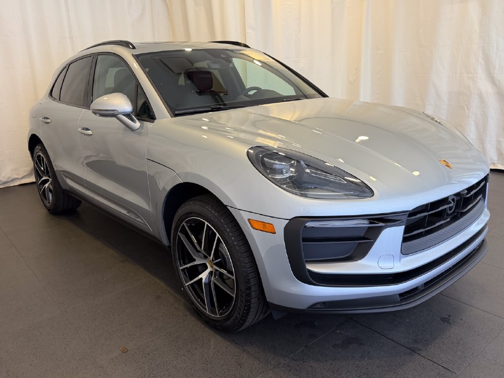 New 2026 Porsche Macan AWD/4WD image 7