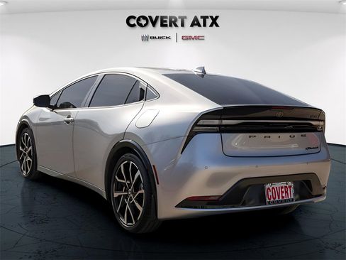 Used 2024 Toyota Prius Prime image 4