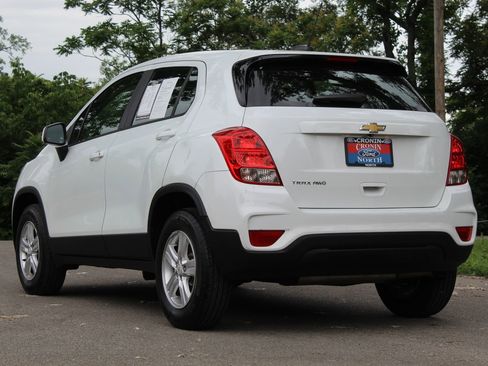 Used 2017 Chevrolet Trax LS AWD/4WD image 5