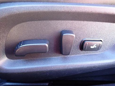 Used 2021 INFINITI Q60 Red Sport 400 w/ Carbon Fiber Package image 11