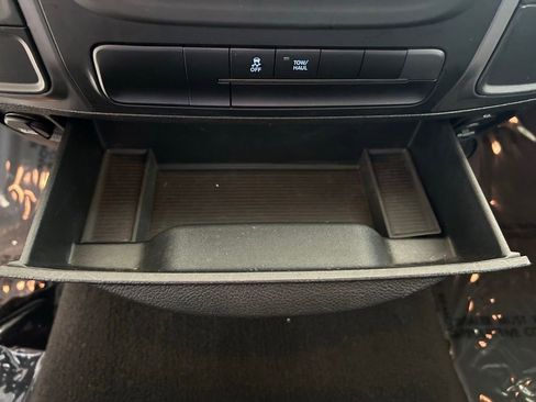 Used 2024 RAM 1500 Classic SLT RWD image 45